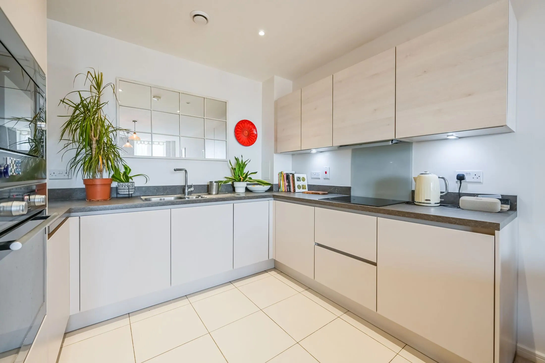 Flat Gresham Place in Greater London
