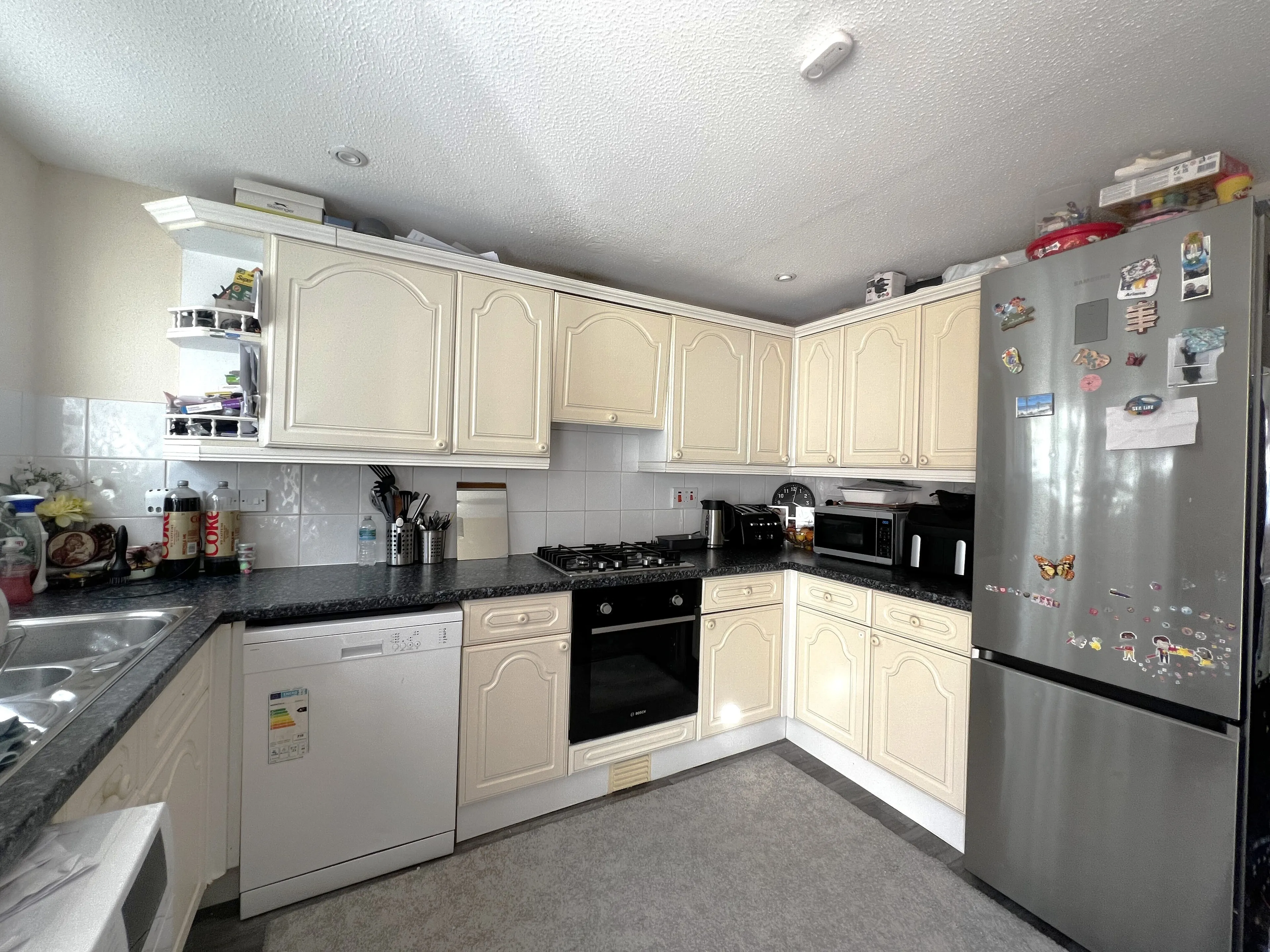 House Burbeach Close in Crawley