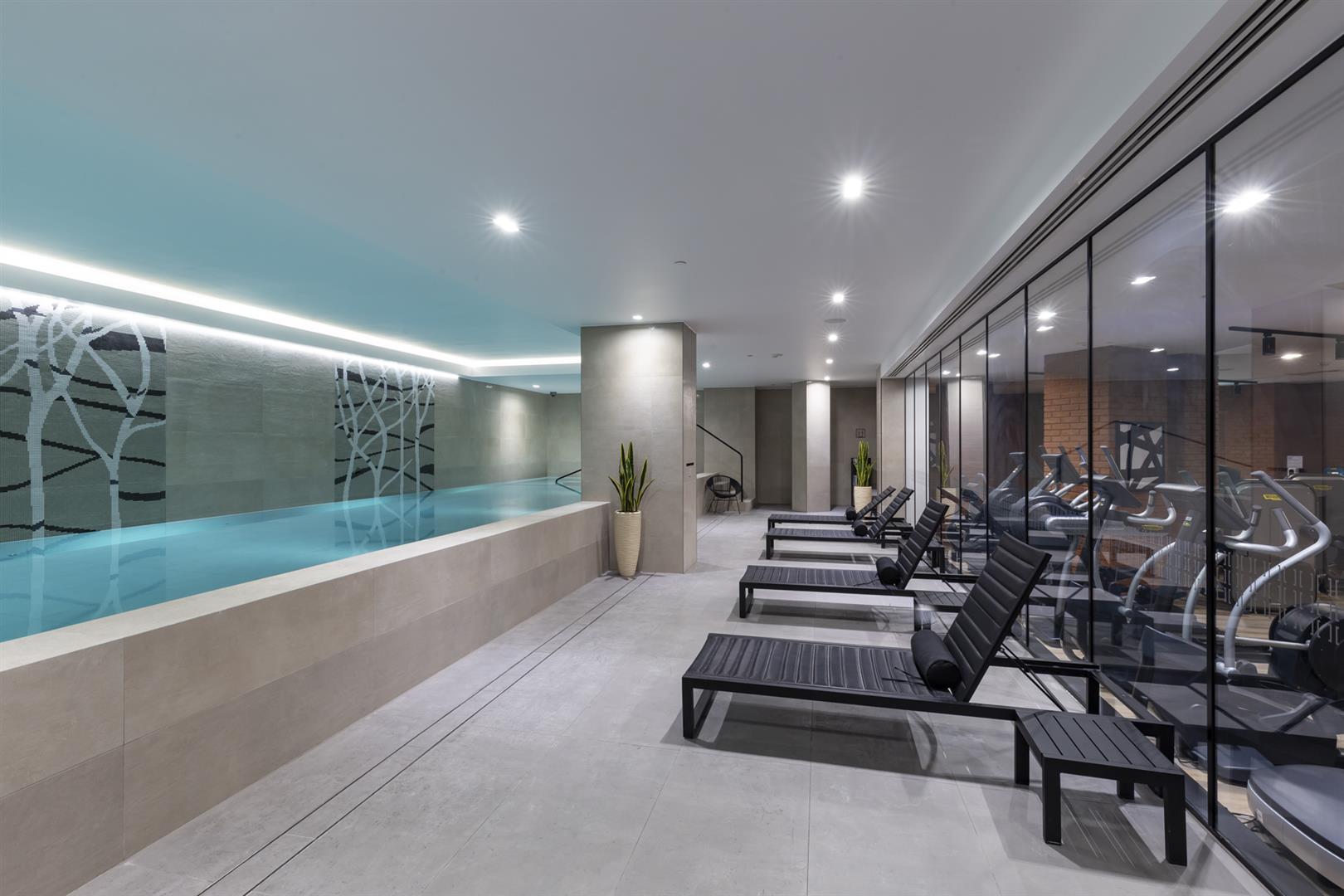 Flat Exchange Gardens in Greater London