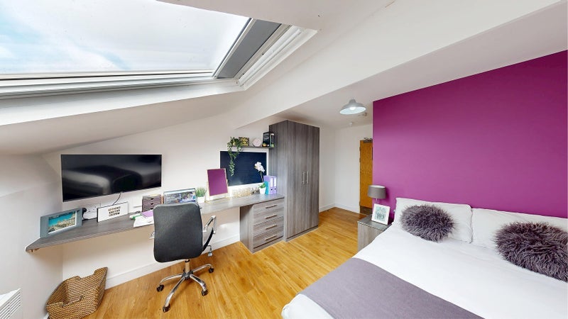 Room Seel Street in Liverpool
