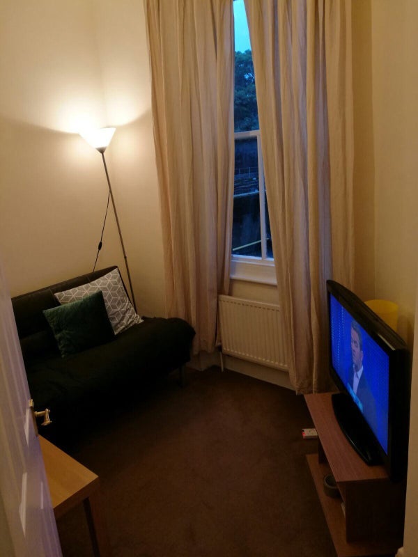 Room Talgarth Road in Greater London
