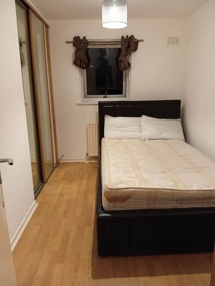 Room Wheatley Close in Greater London