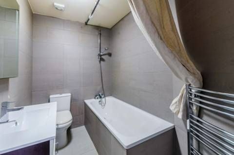 Flat Brent Street in Greater London