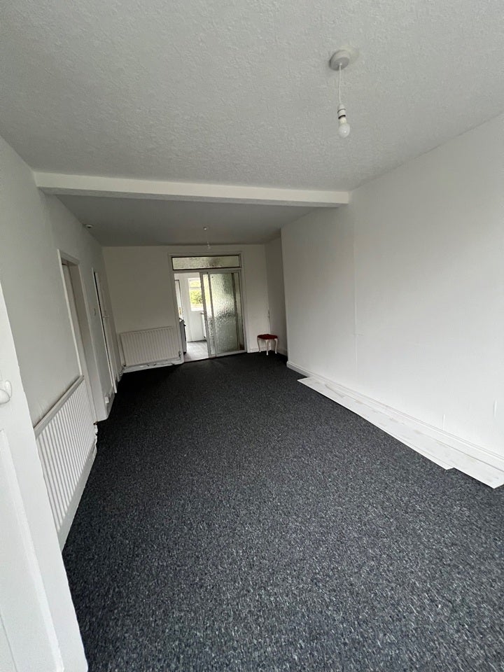 House Railway Street in Sandwell