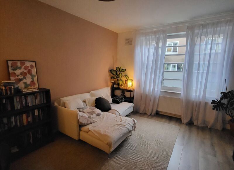 Appartement te huur in Amsterdam – Burgemeester Tellegenstraat – foto 1