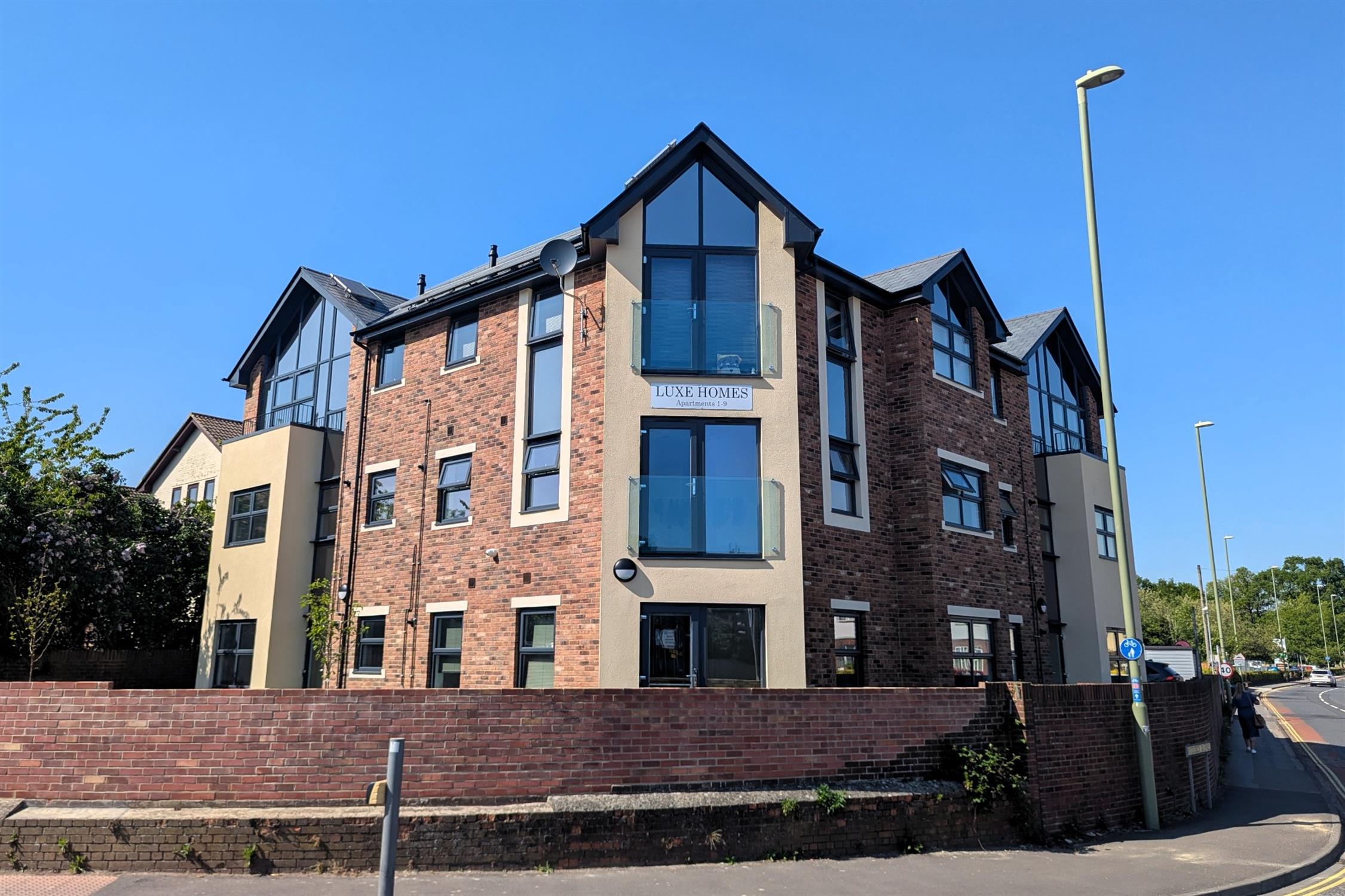 Flat Leigh Road in Eastleigh