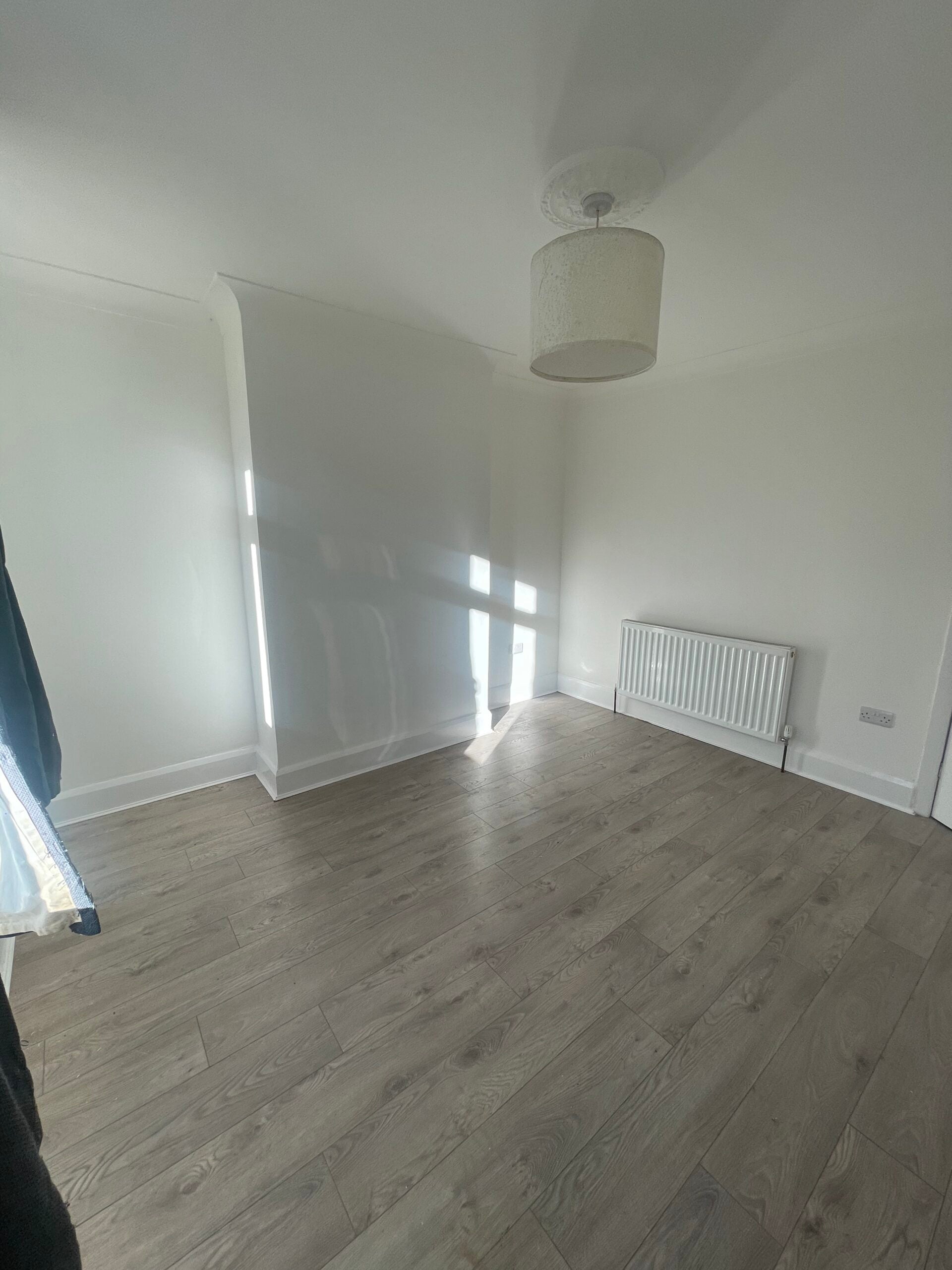 Flat Oakleigh Avenue in Clayton