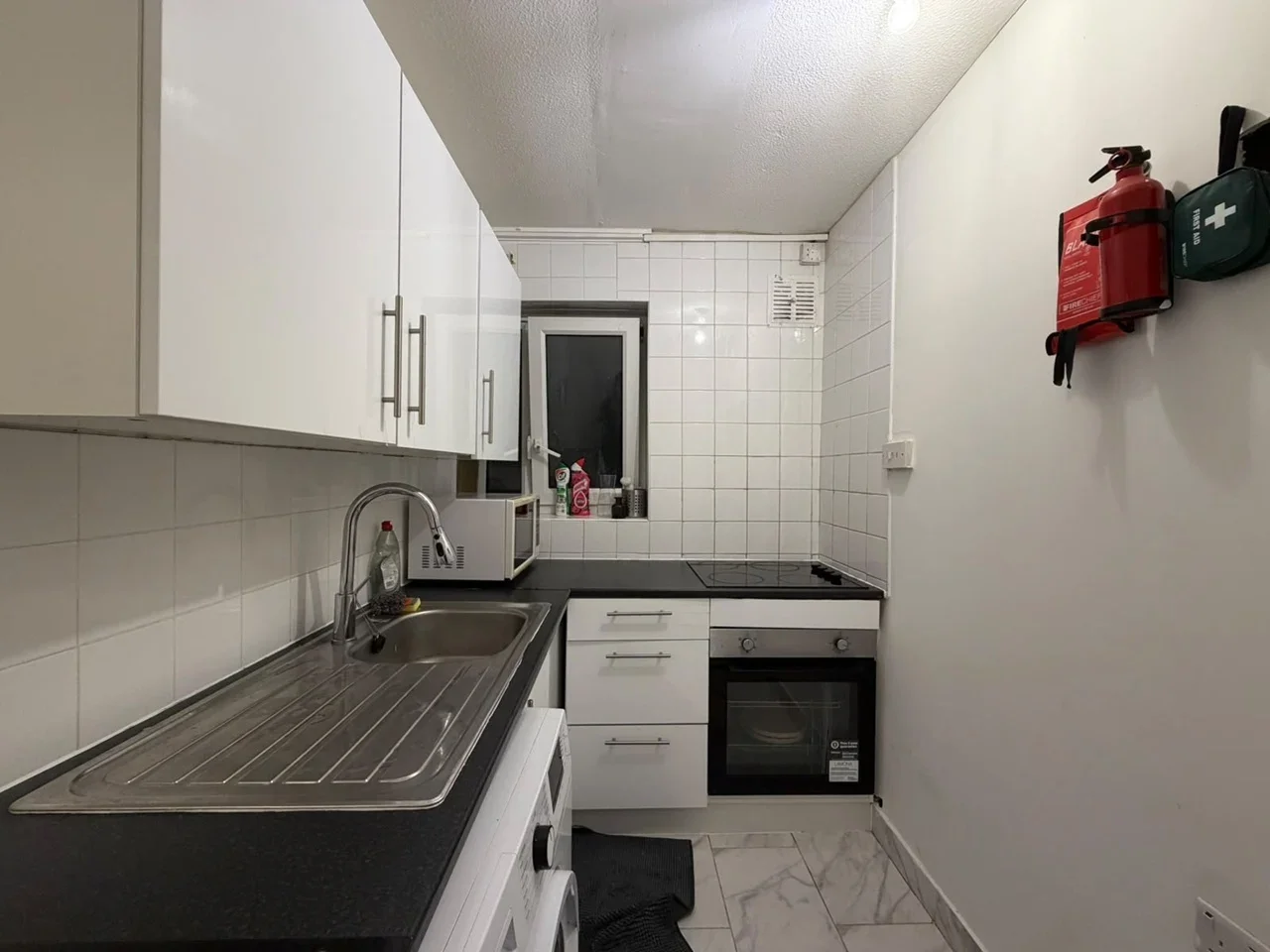 Flat Warton Road in Greater London