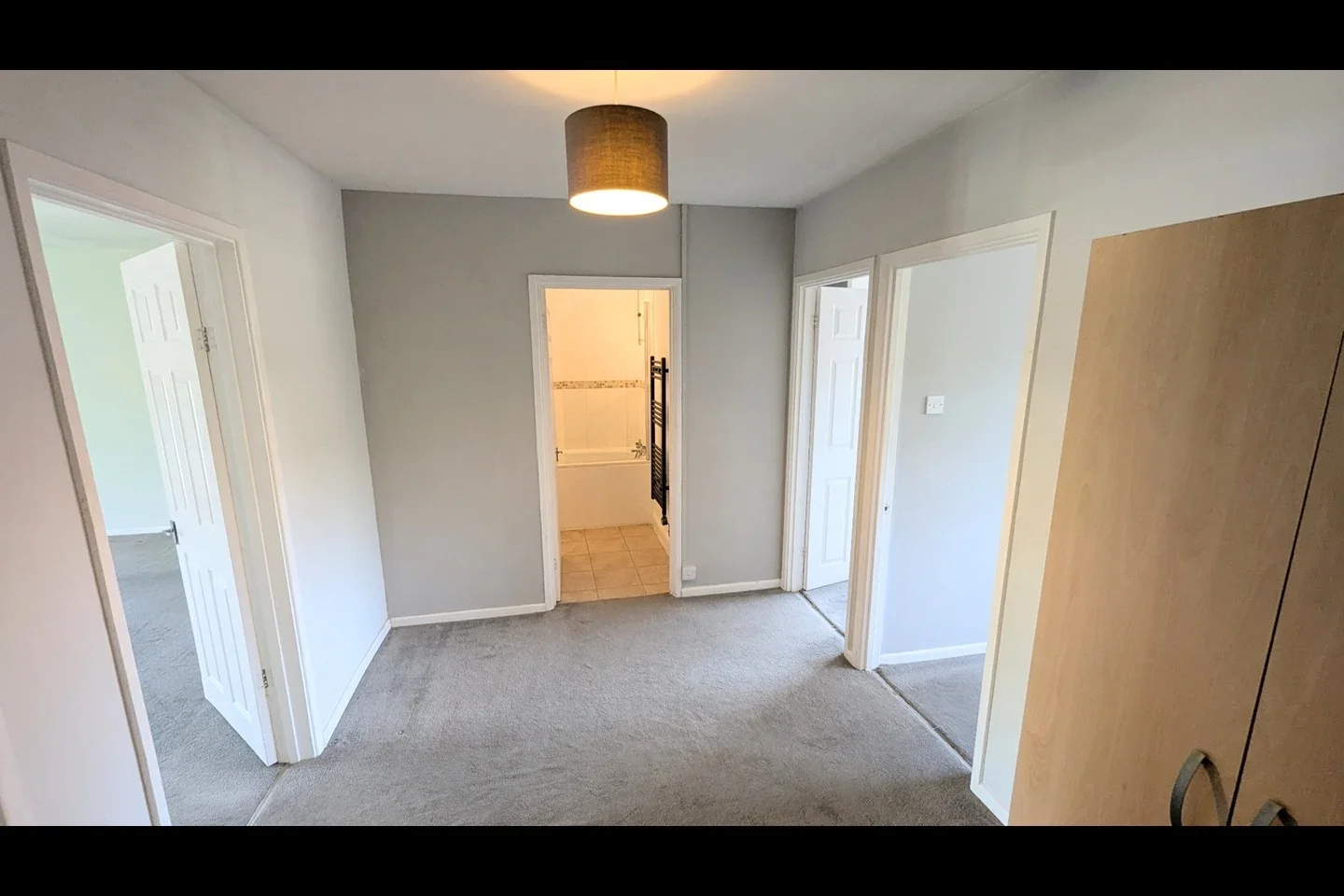 Flat Kingston Road in Mole Valley