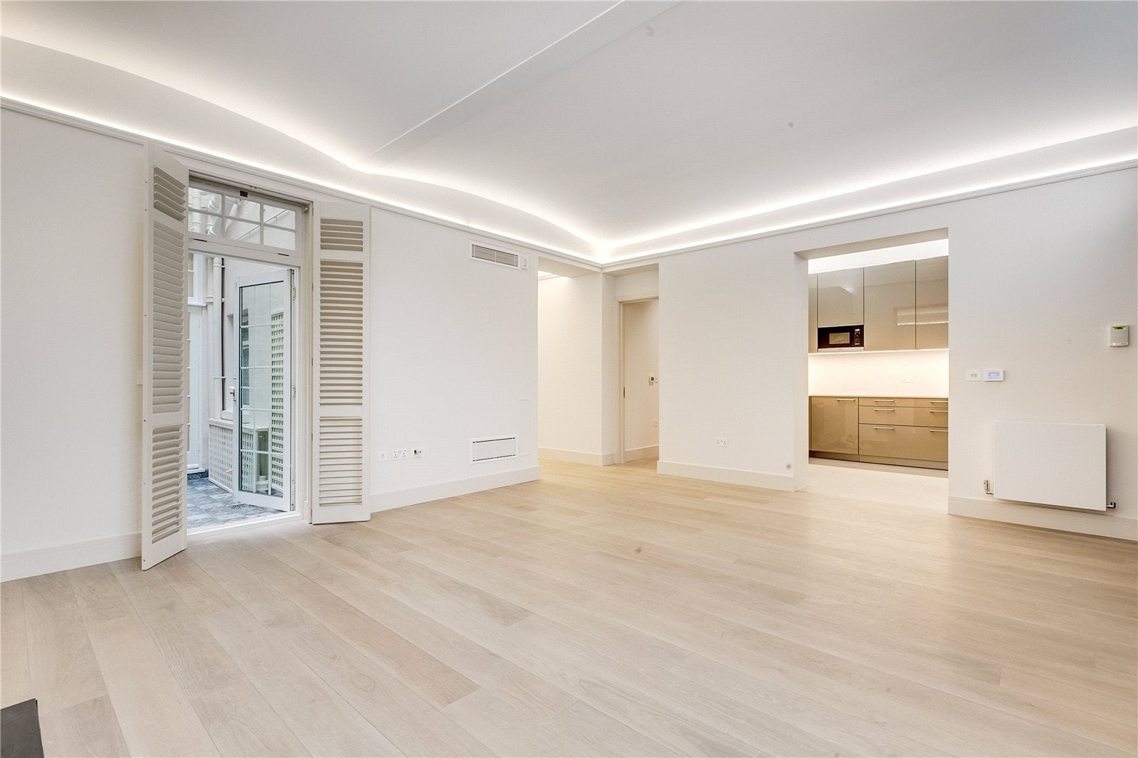 Flat Rutland Gate in City of Westminster