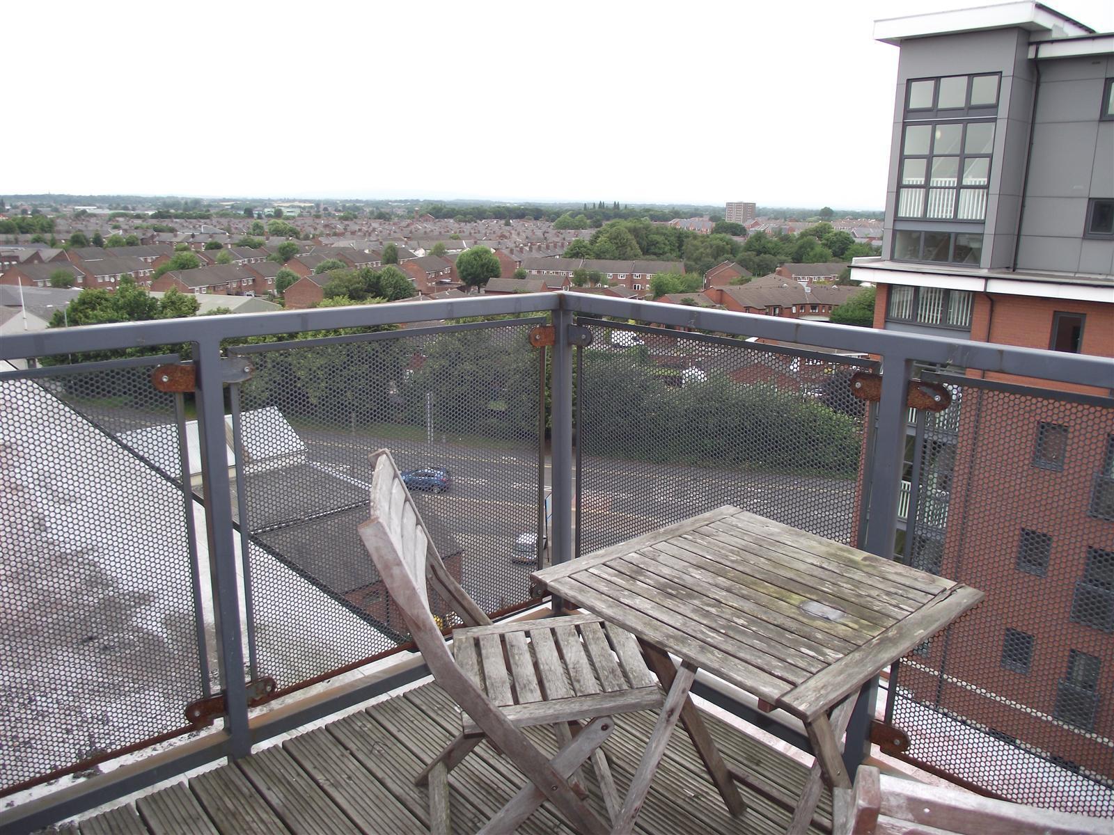 Flat Lythgoes Lane in Warrington