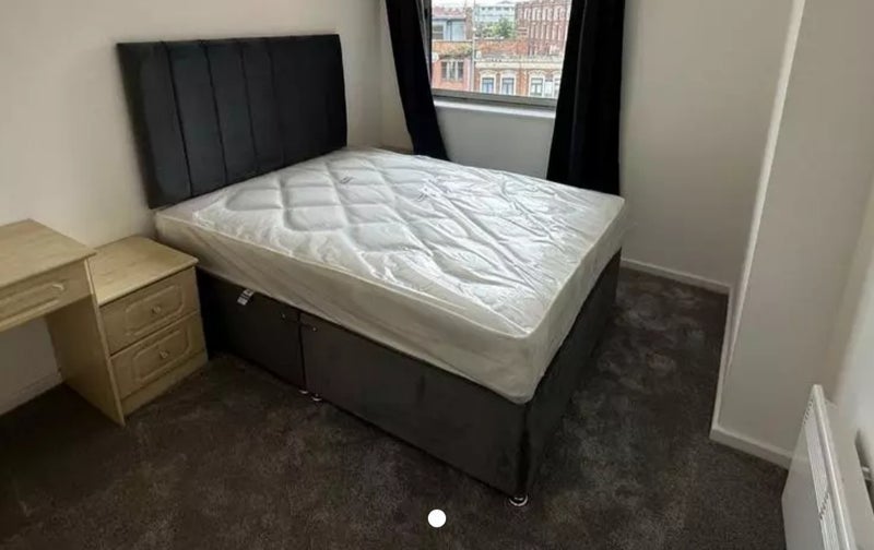 Room Old Snow Hill in Birmingham