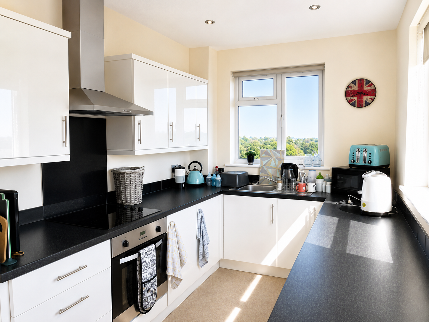 Flat Hulbert Road in Waterlooville