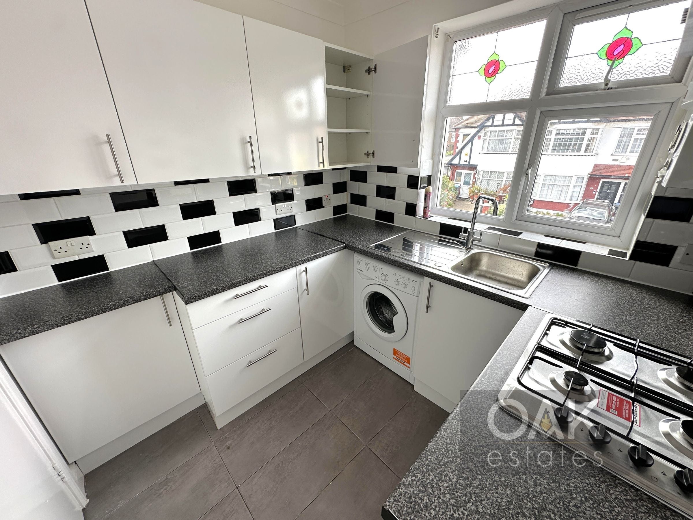 Flat Edward Close in Greater London