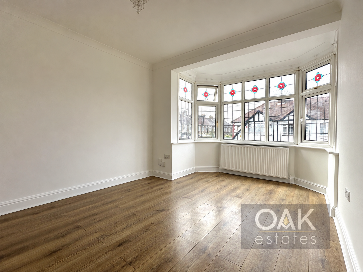 Flat Edward Close in Greater London