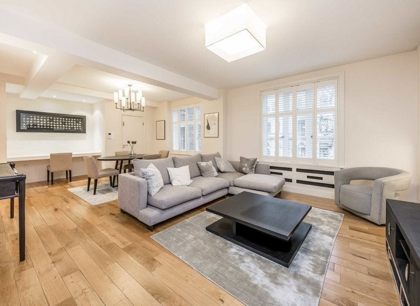 Flat Chesterfield Gardens in City of Westminster