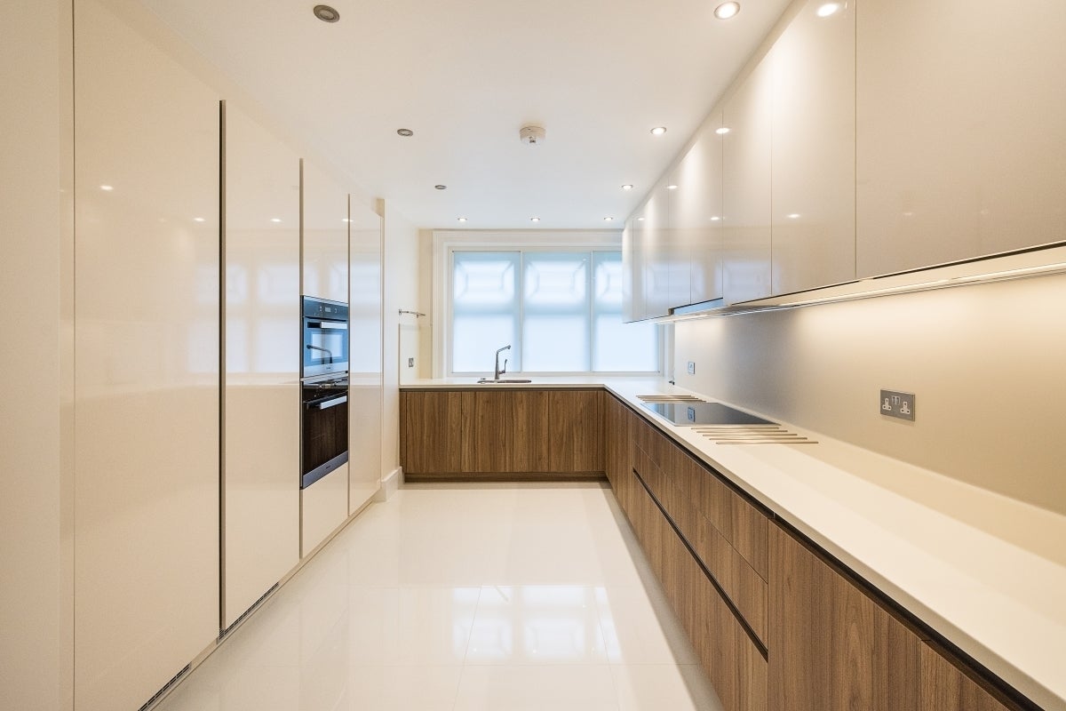 Flat Abingdon Villas in Greater London