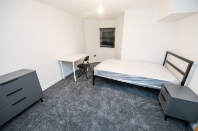 Room Norwood Road in Leeds
