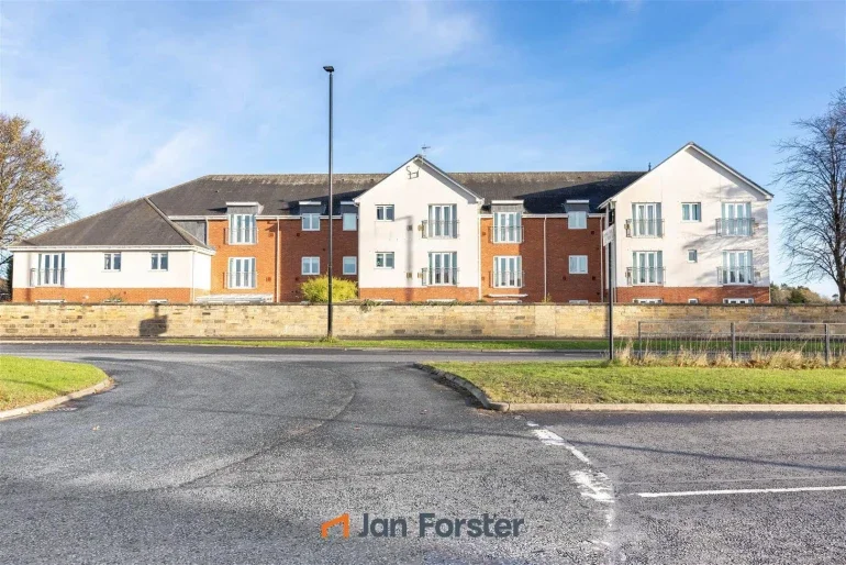 Flat McCracken Close in Newcastle upon Tyne