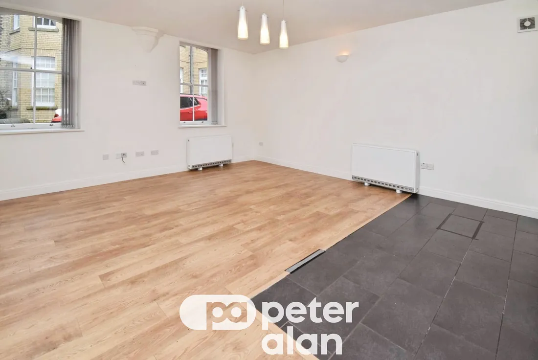 Flat Pentonville in Newport