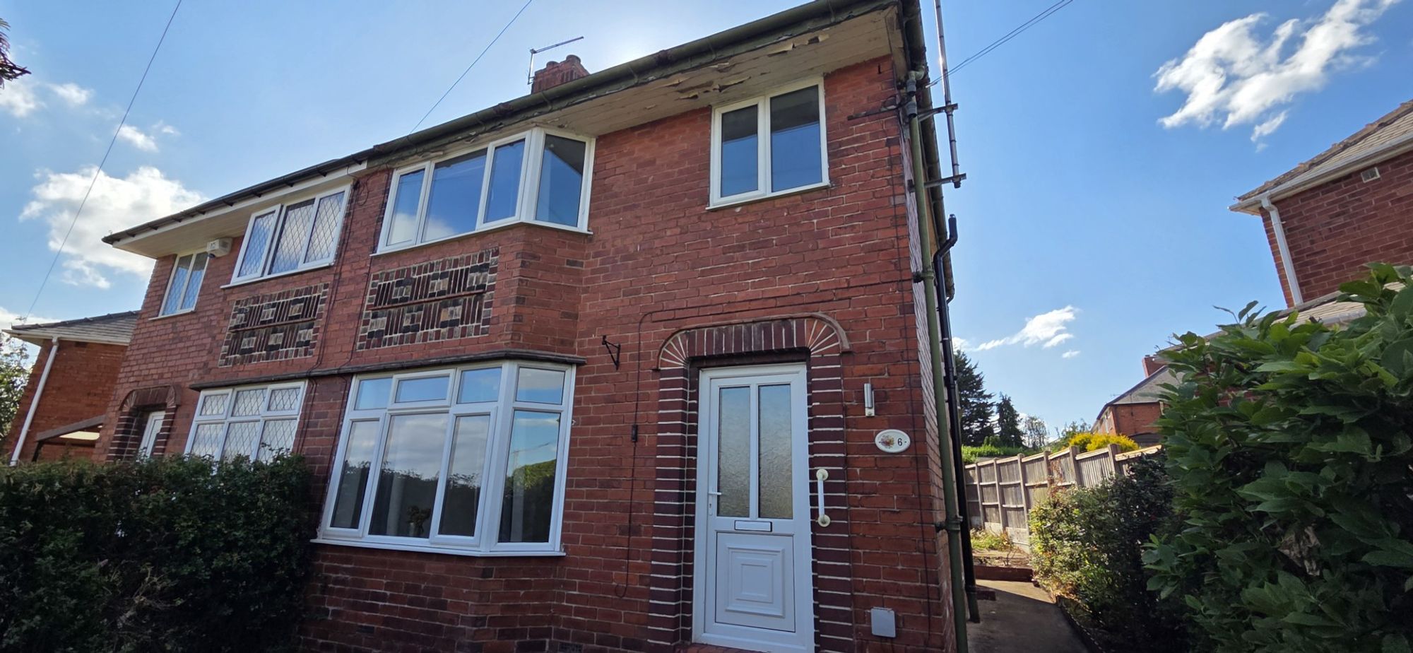 House Highfield View Road in Chesterfield
