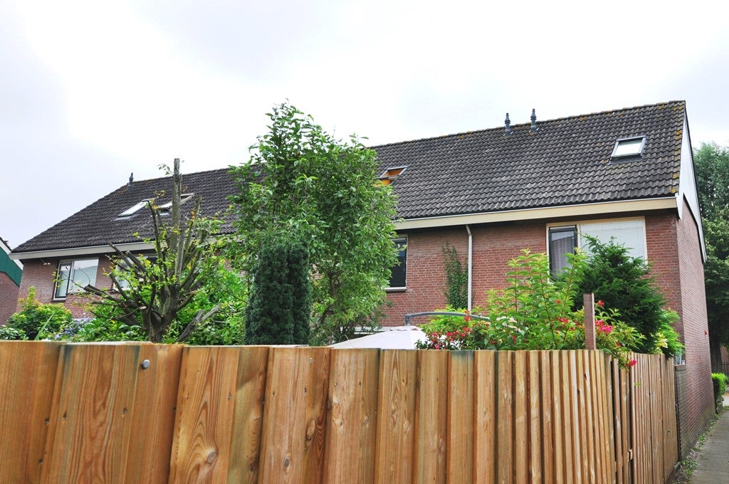 Huis Batenstein 67 in Alphen aan den Rijn