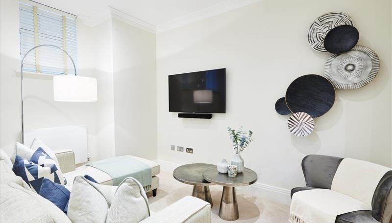 Flat Rainville Road in Greater London