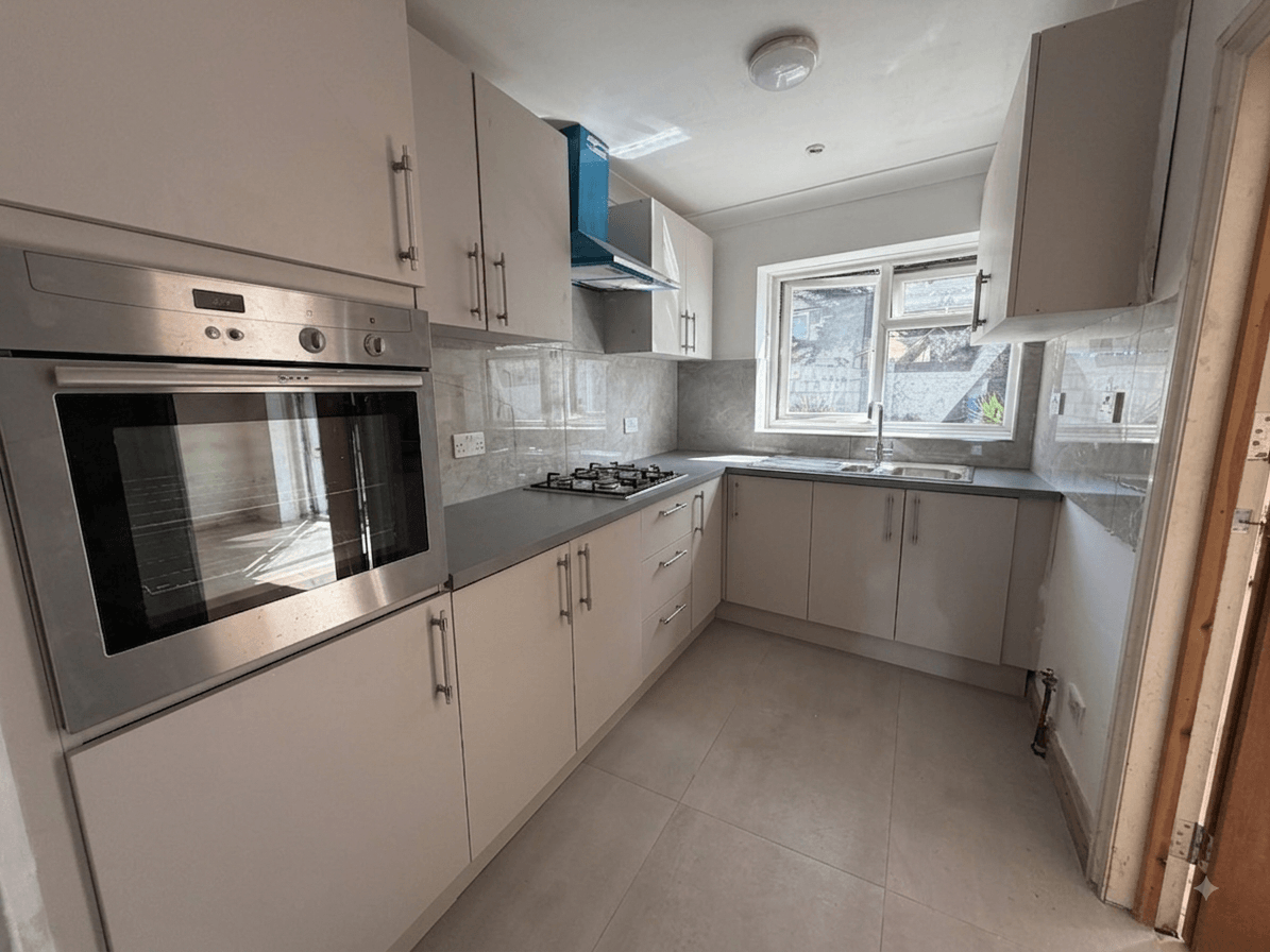 Flat Bath Road in London