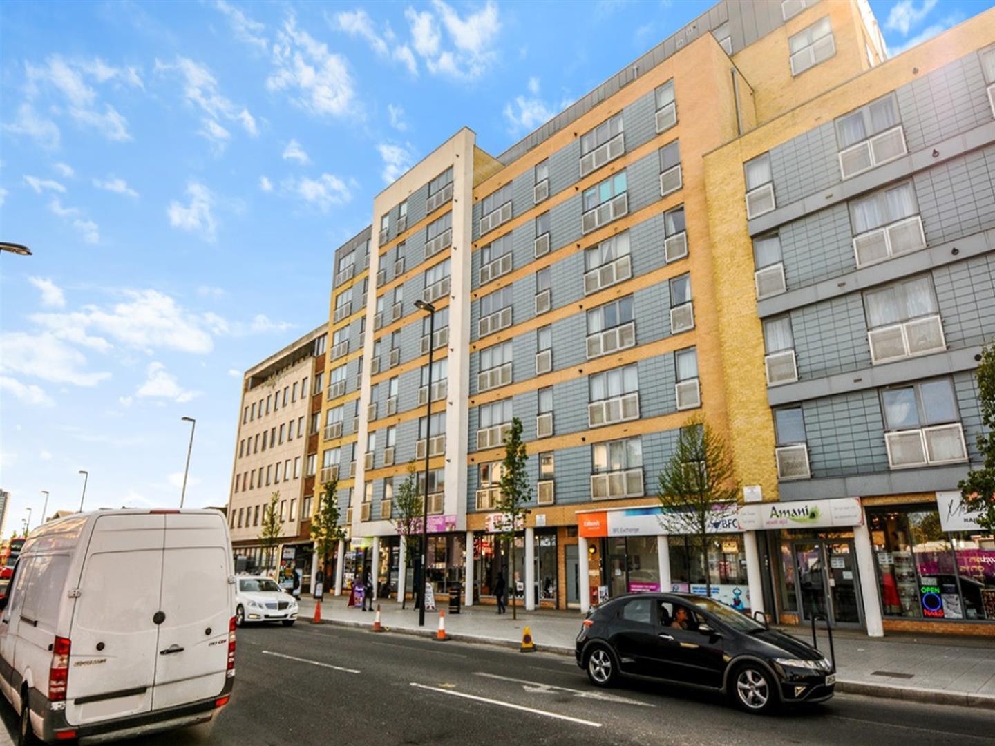 Flat London Road in Greater London