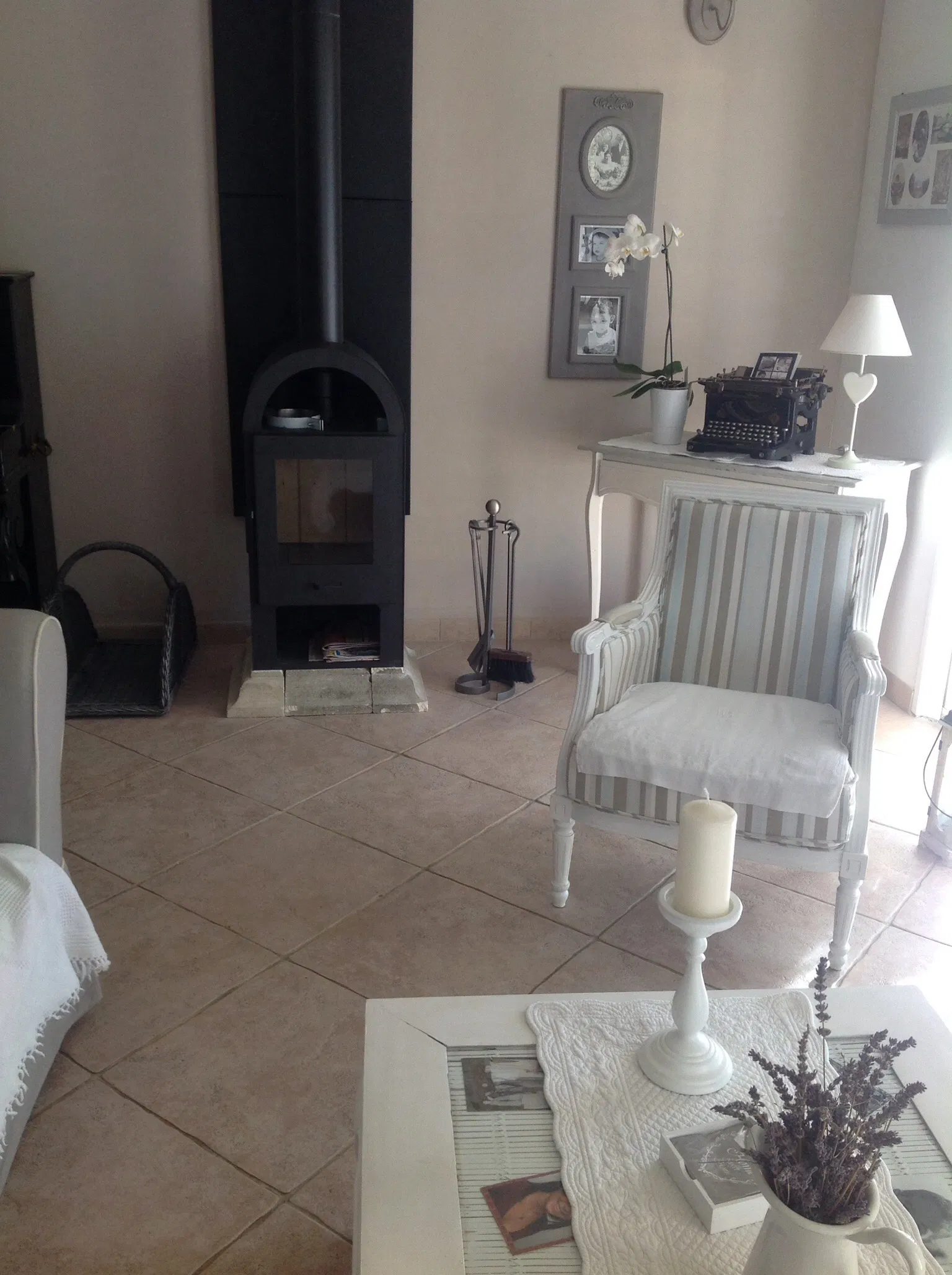 Room Chemin de la Petite Bise in Pierrelatte