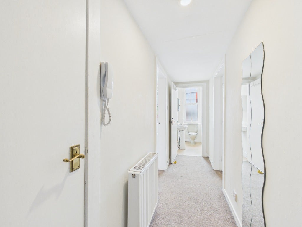 Flat McLeod Street in City of Edinburgh