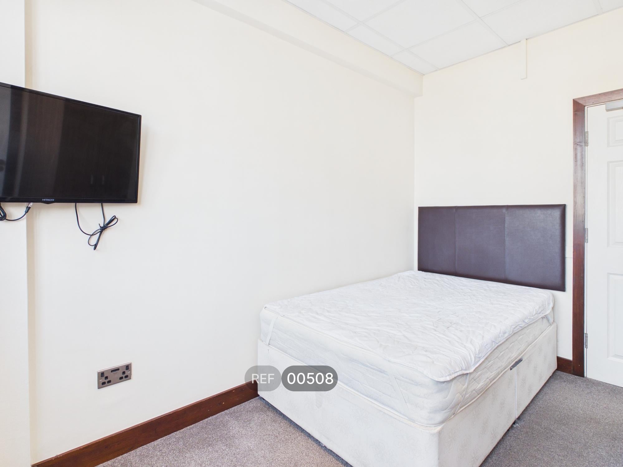 Room Anlaby Road in Hull