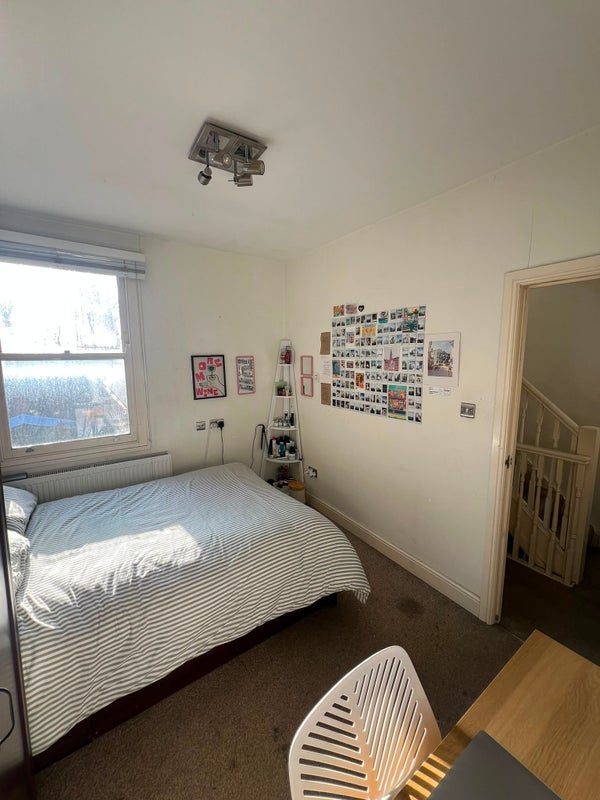 Room Kerrison Road in Greater London