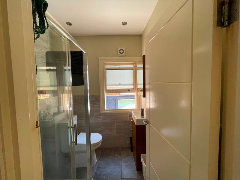 Room Kerrison Road in Greater London