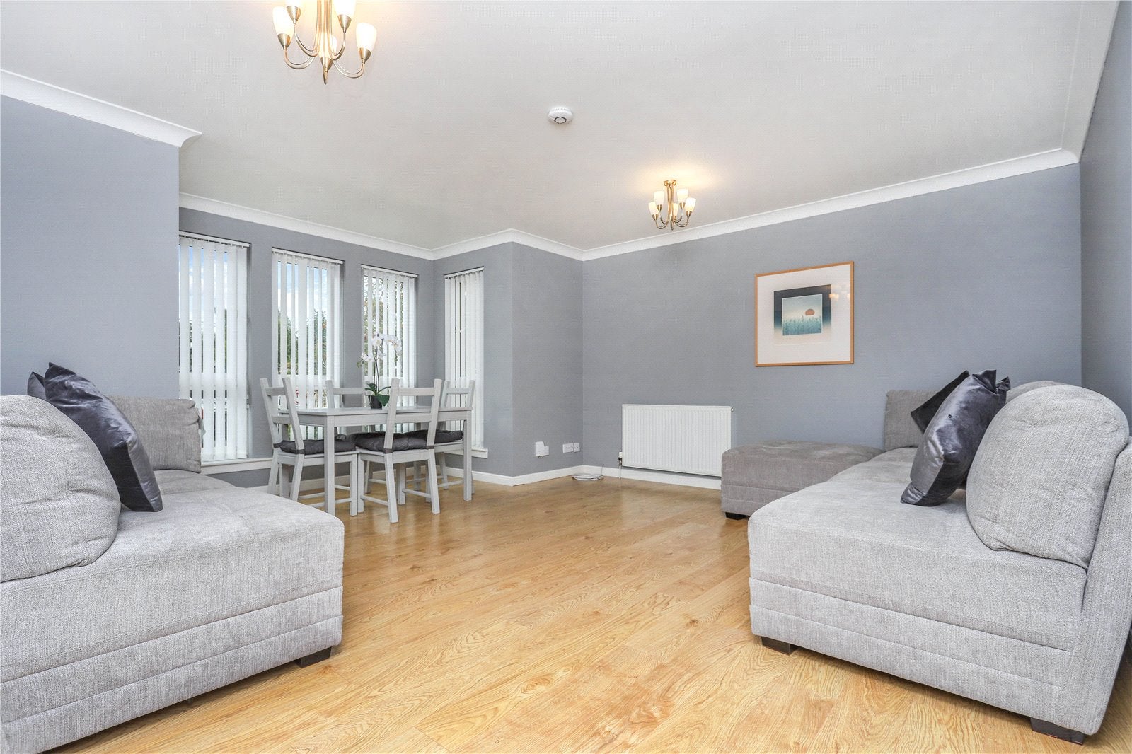 Flat Whittingehame Drive in Glasgow