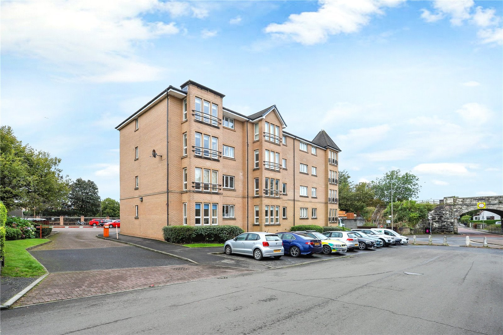 Flat Whittingehame Drive in Glasgow