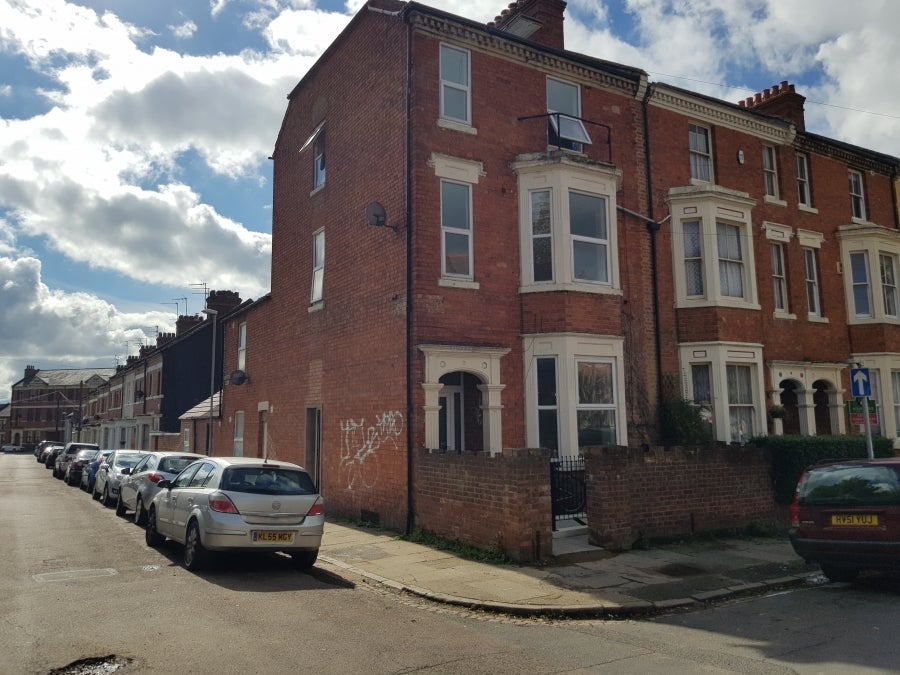Flat St Michael's Avenue in Northampton