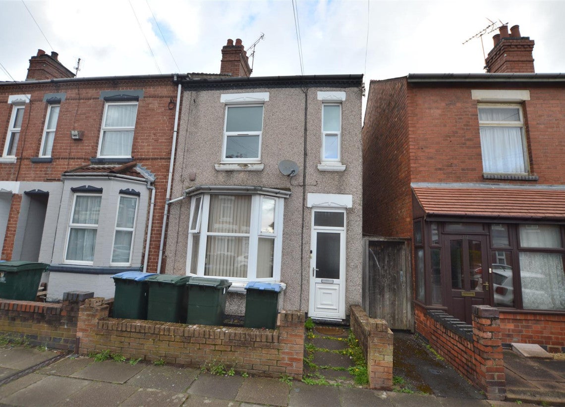 Flat Broomfield Road in Coventry