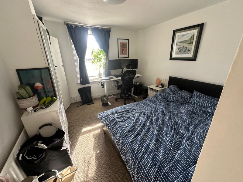 Room Laitwood Road in Greater London