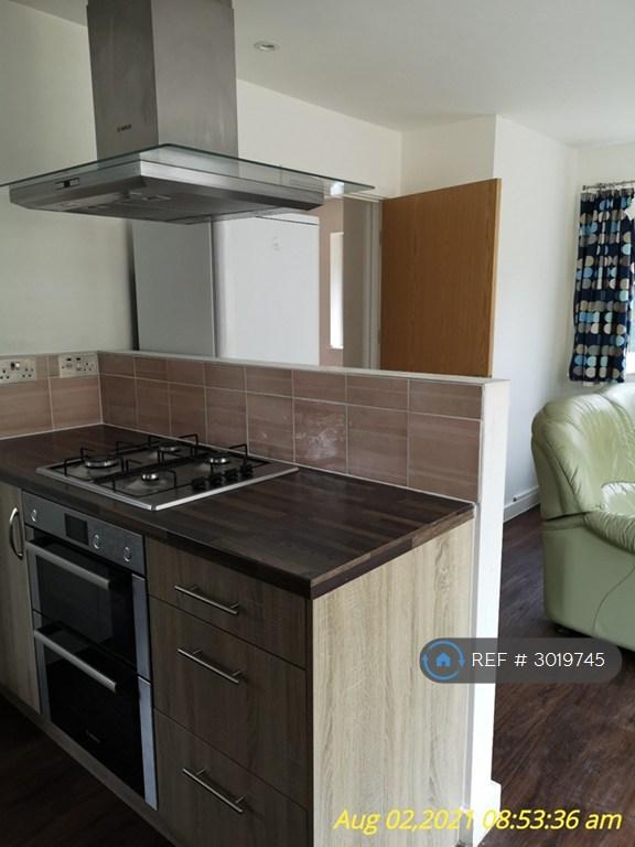 Room Gloucester Road in Filton