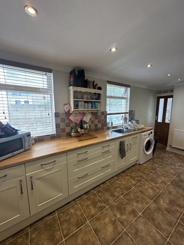 Room Beresford Road in Cardiff