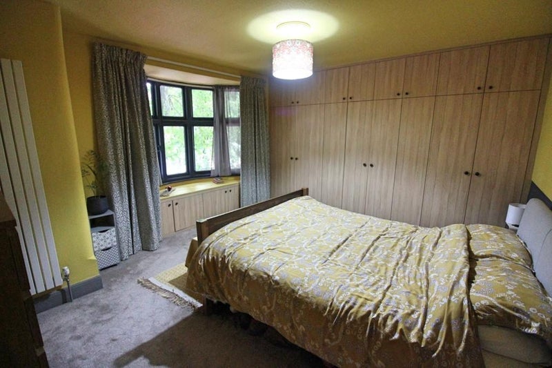 Room Sweetbriar Road in Leicester