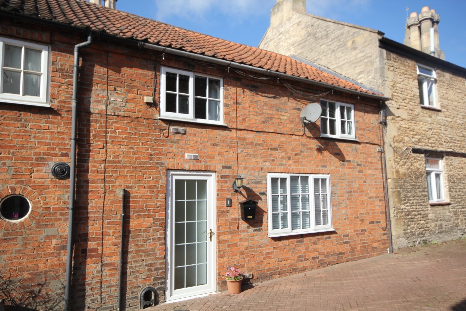 House Cross Keys Yard in North Kesteven