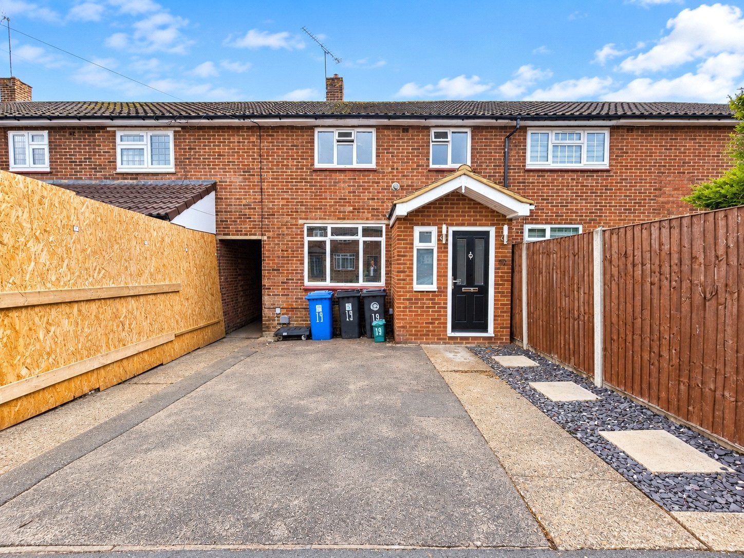 House Bateson Way in Woking