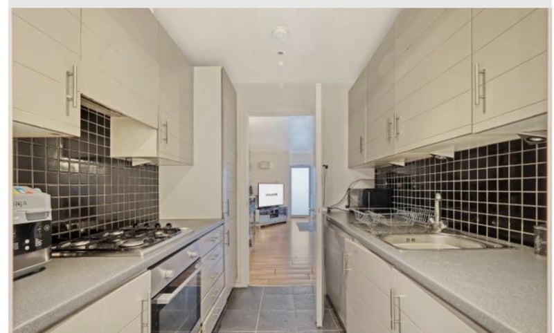Room Albert Road in Greater London
