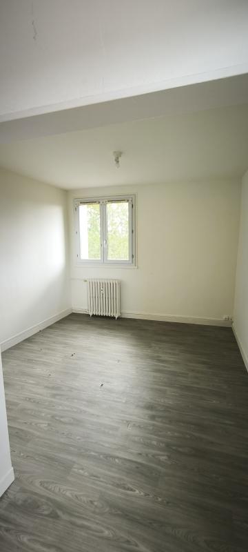 Flat Rue Léon Dehuz in Charleville-Mézières