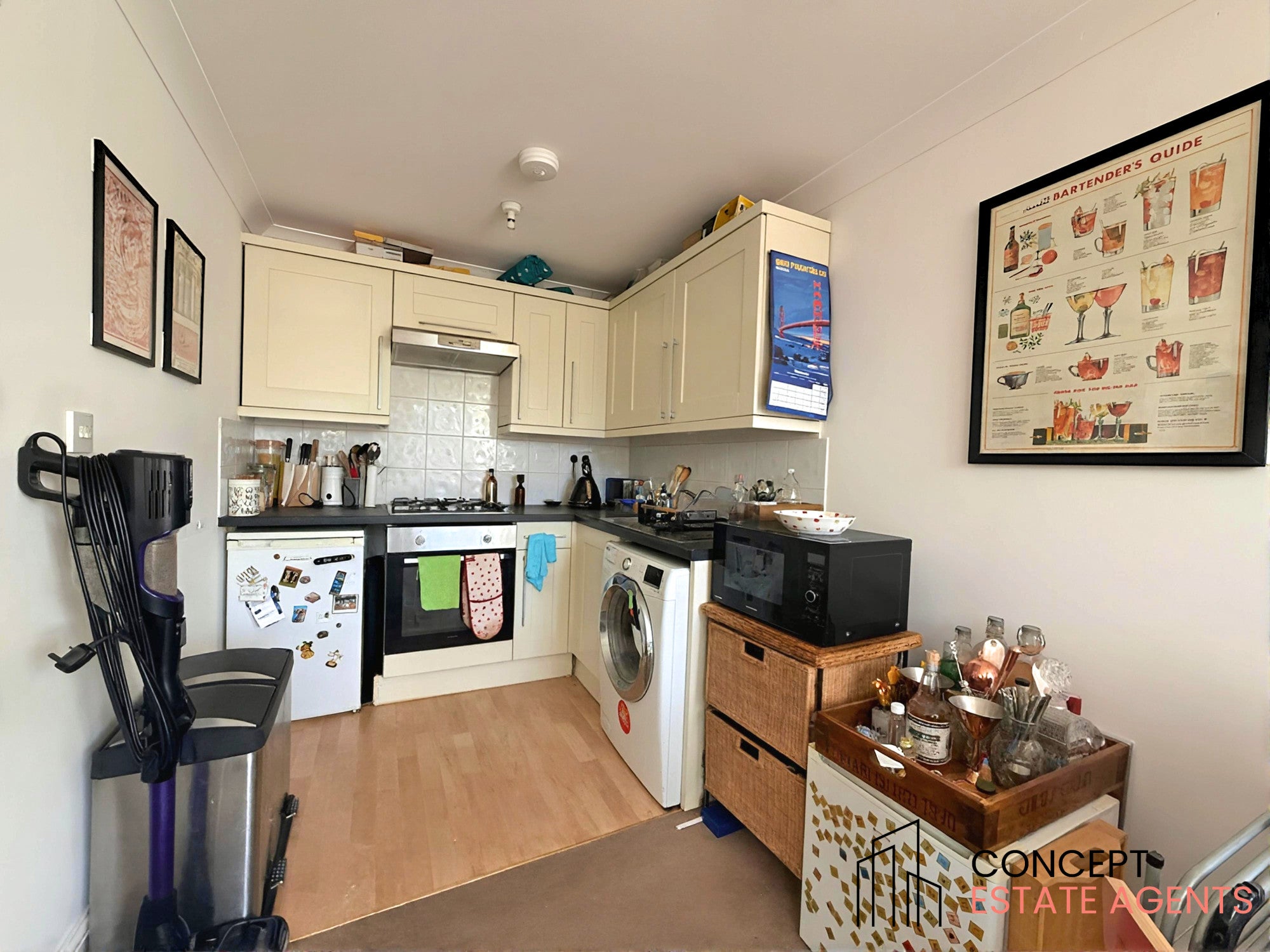 Flat Glenburnie Road in Greater London