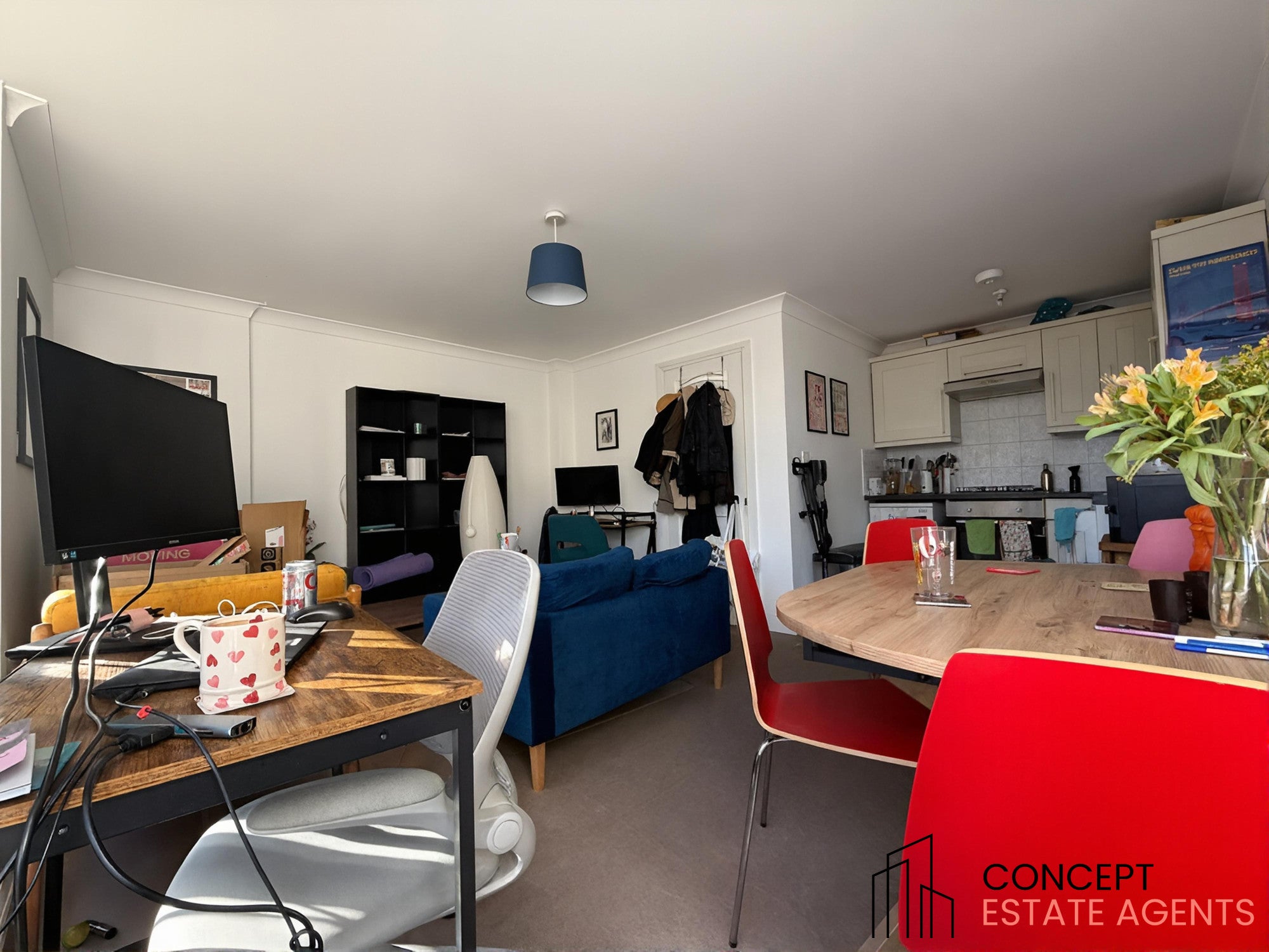 Flat Glenburnie Road in Greater London