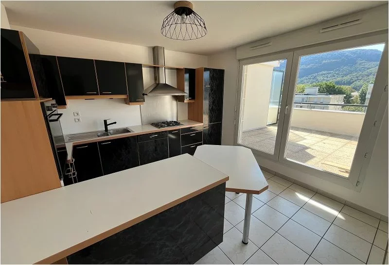 Flat Chemin du Plaisir in Quintal