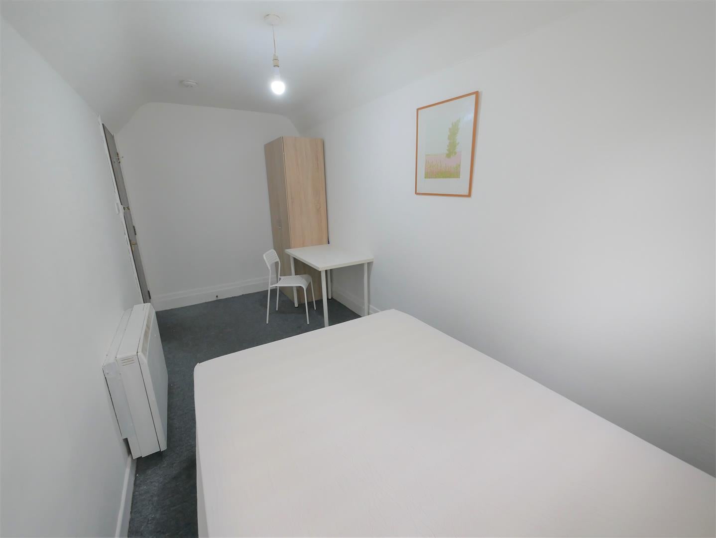 Room The Mount in Ringwood